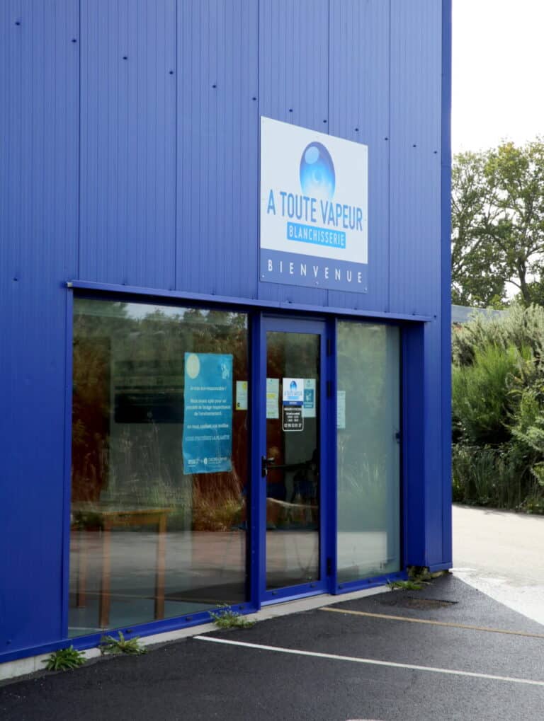 Une blanchisserie adaptee aux professionnels de sante e1776175368492 - Quimper